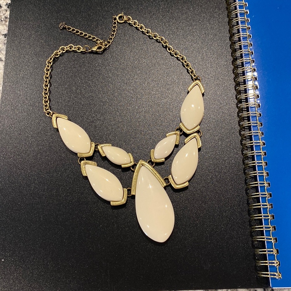 Premier designs necklace